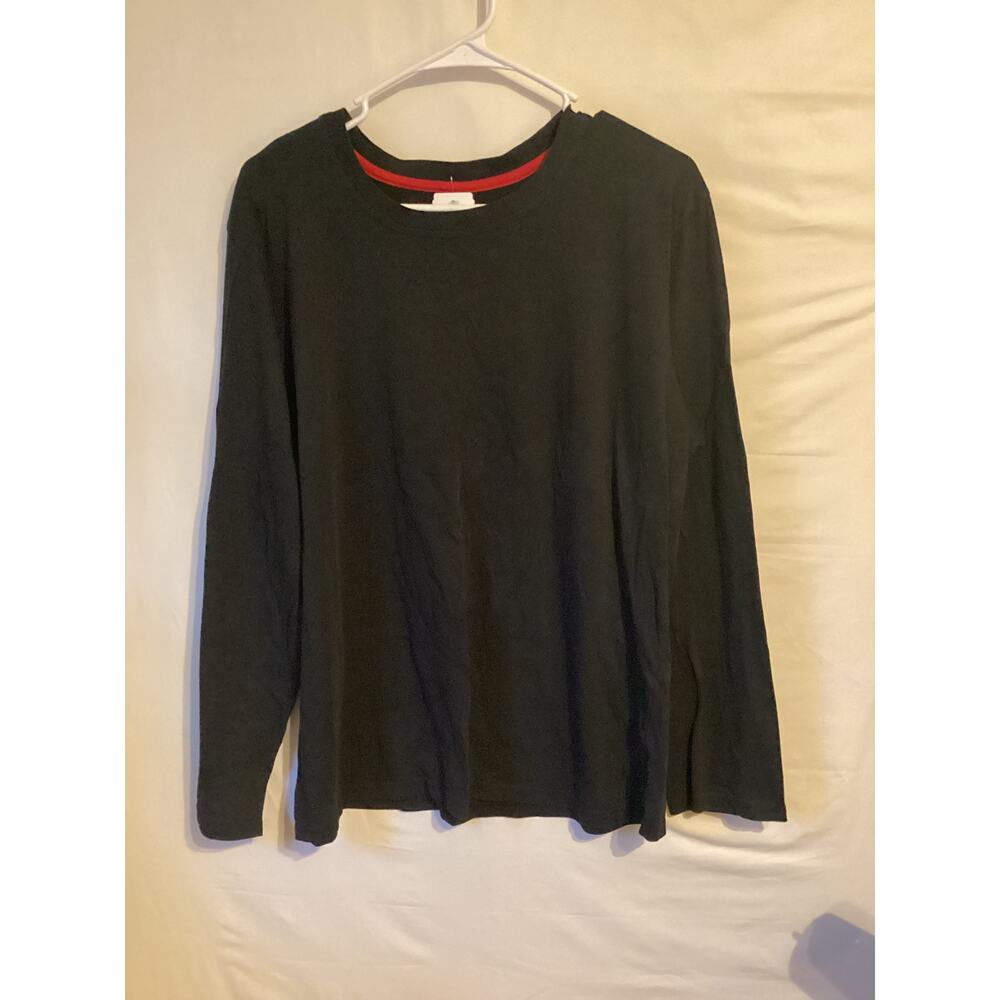 1686 2 Men Shirts (1) Long Sleeve Black (1) Short Sleeve Red/Gray Baseball Large
